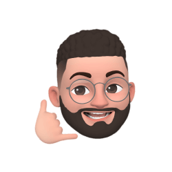 BarrosDEV fazendo um hang loose com a mão